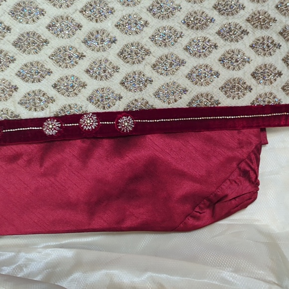 Manyavar Men's Beige Jacquard Traditional Groom Sherwani Set Size‎ L - Picture 8 of 9